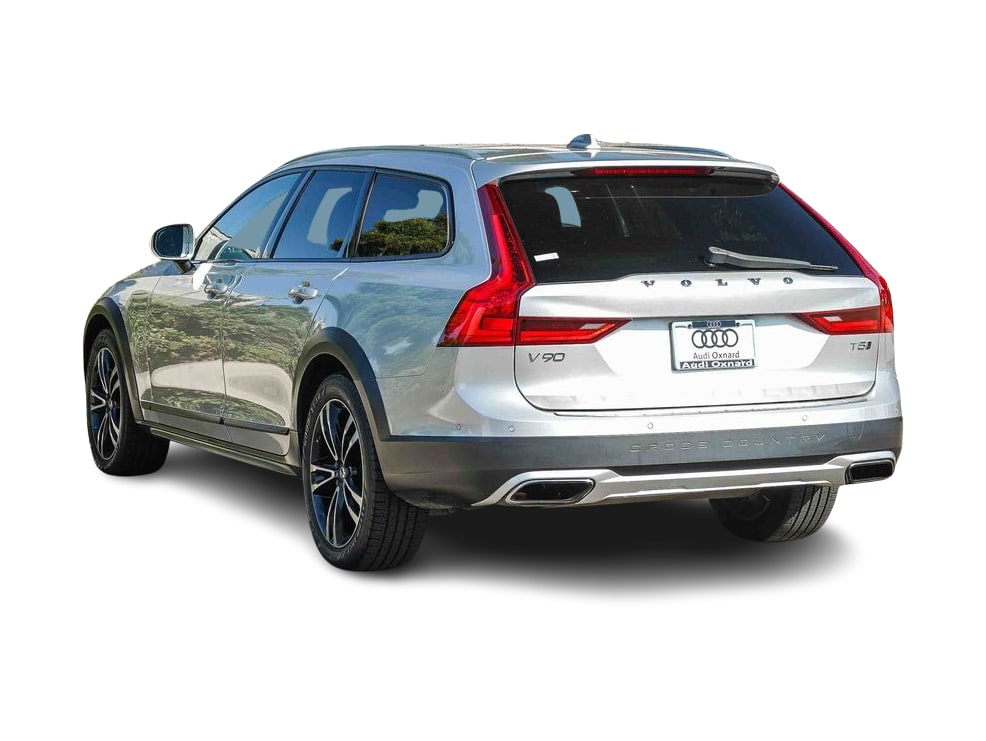 Thumbnail: 2018 Volvo V90 - 3