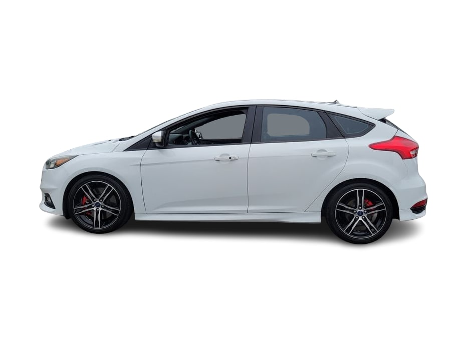 Thumbnail: 2017 Ford Focus - 3