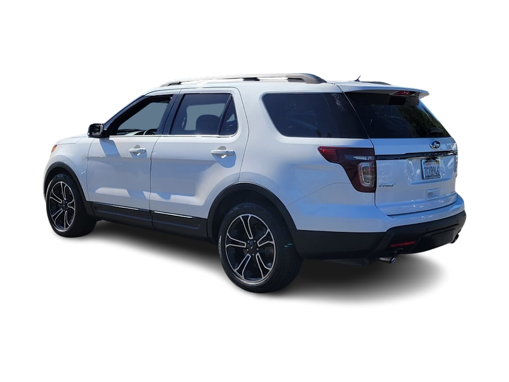 Thumbnail: 2015 Ford Explorer - 4