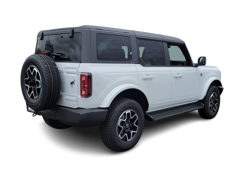 2025 Ford Bronco Outer Banks 16