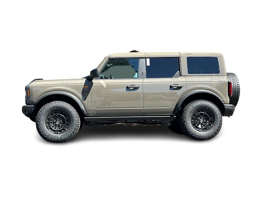 Thumbnail: 2026 Ford Bronco - 3