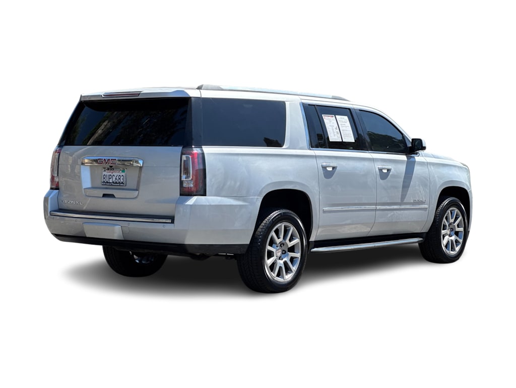 Thumbnail: 2019 GMC Yukon XL - 18