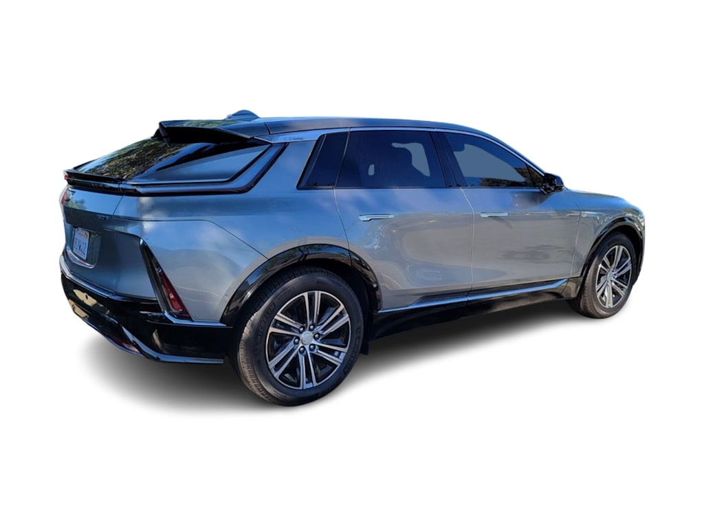 2024 Cadillac Lyriq Luxury 1 8