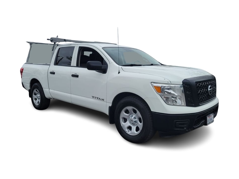 Thumbnail: 2017 Nissan Titan - 17