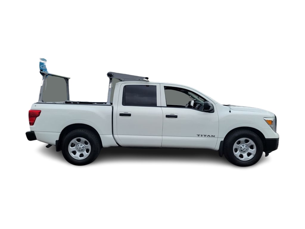 Thumbnail: 2017 Nissan Titan - 16