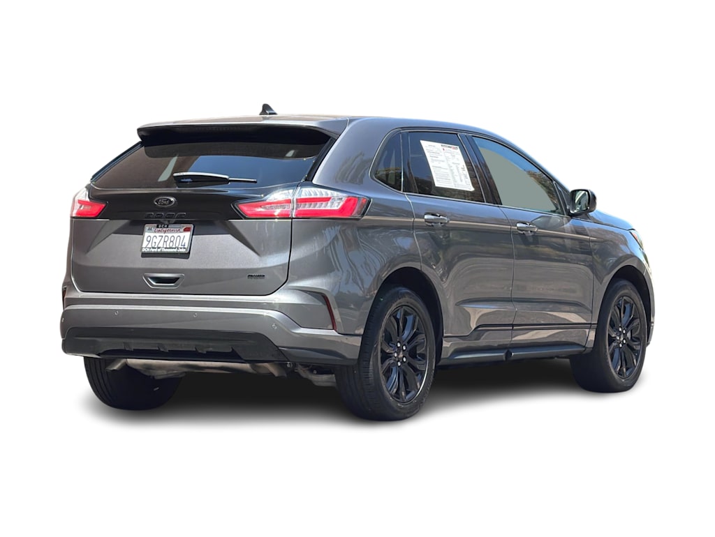 Thumbnail: 2023 Ford Edge - 18
