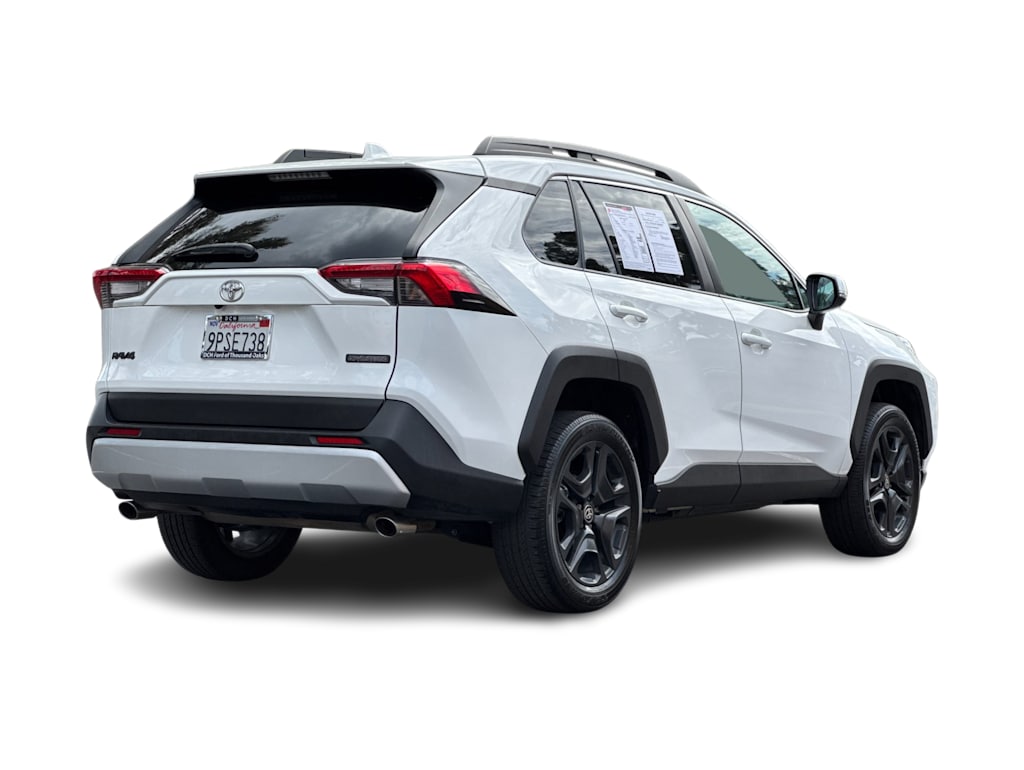 Thumbnail: 2022 Toyota RAV4 - 18