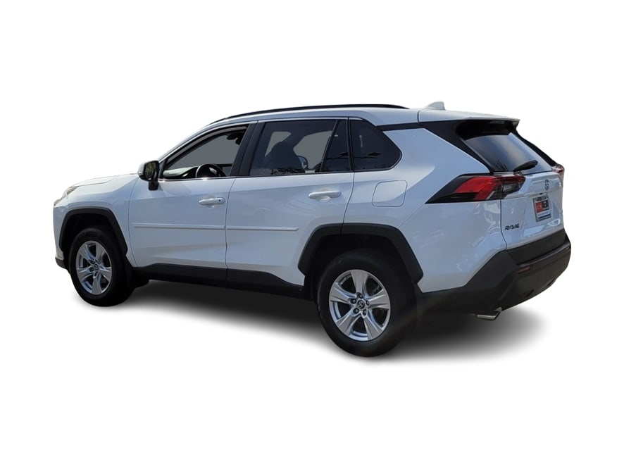 2019 Toyota RAV4 XLE 4