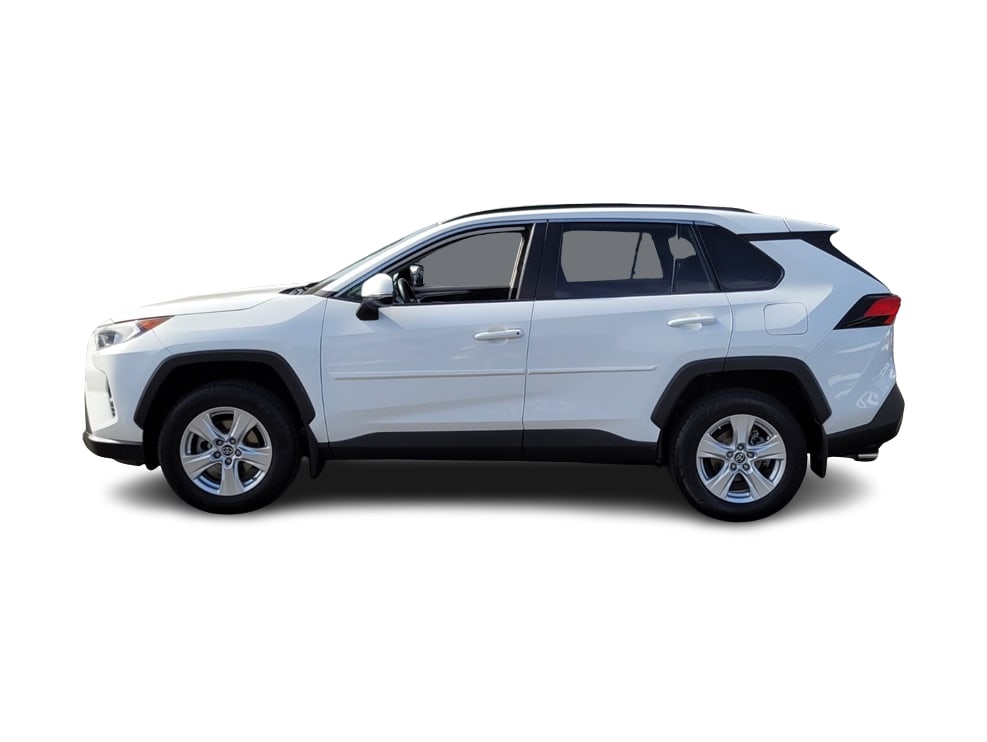 2019 Toyota RAV4 XLE 3