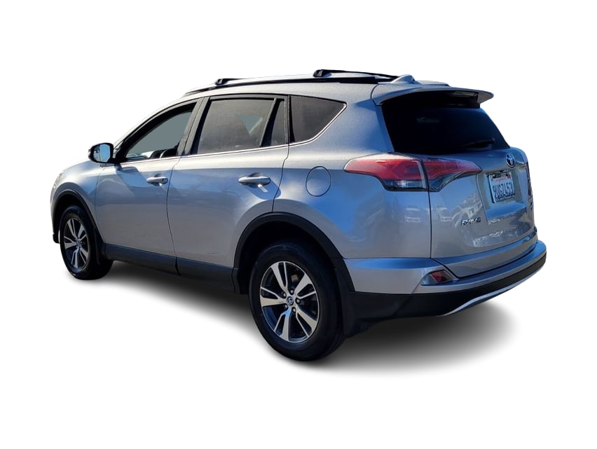 Thumbnail: 2016 Toyota RAV4 - 4