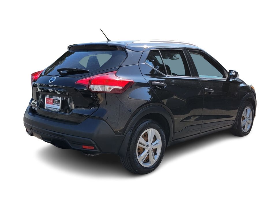Thumbnail: 2018 Nissan Kicks - 18