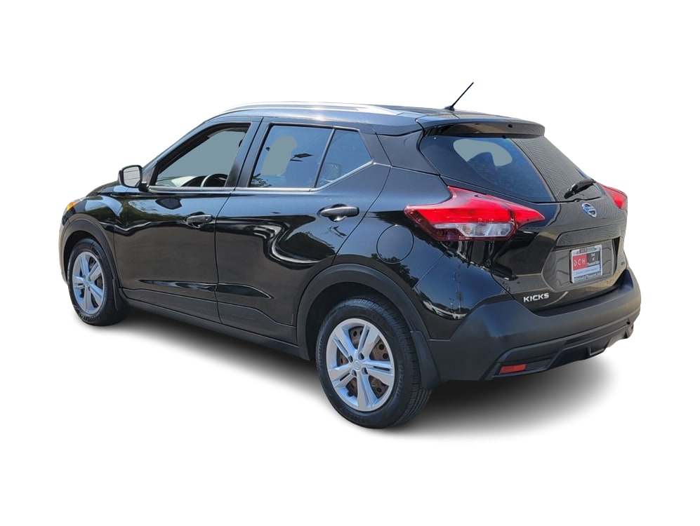 Thumbnail: 2018 Nissan Kicks - 4