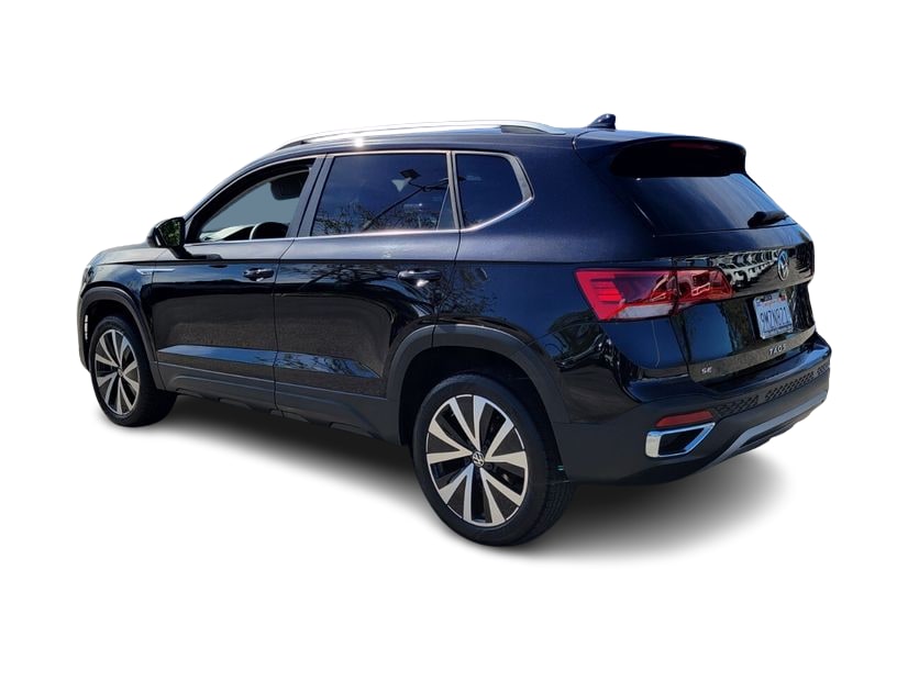 Thumbnail: 2022 Volkswagen Taos - 4