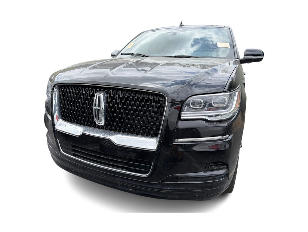 Thumbnail: 2022 Lincoln Navigator - 4