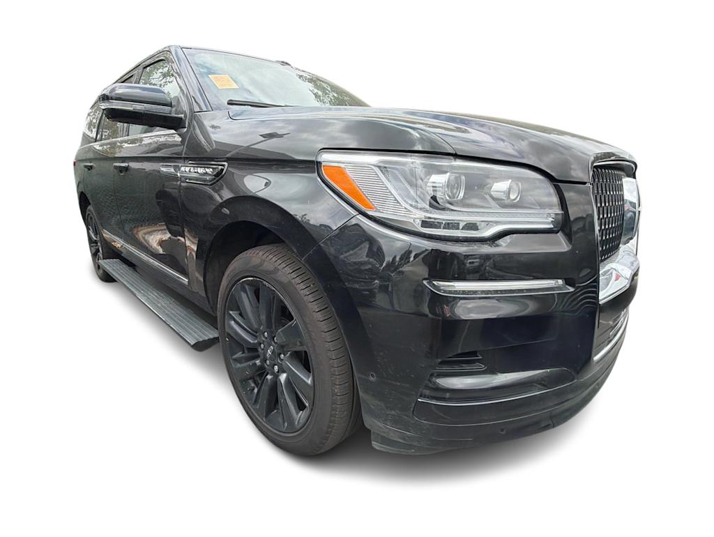 Thumbnail: 2022 Lincoln Navigator - 8
