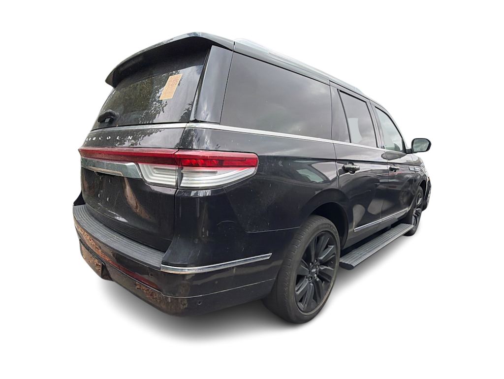 Thumbnail: 2022 Lincoln Navigator - 9