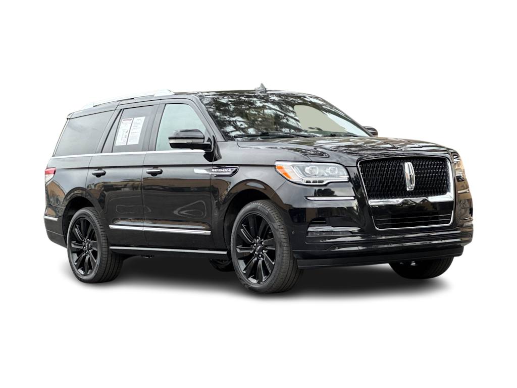 Thumbnail: 2022 Lincoln Navigator - 19