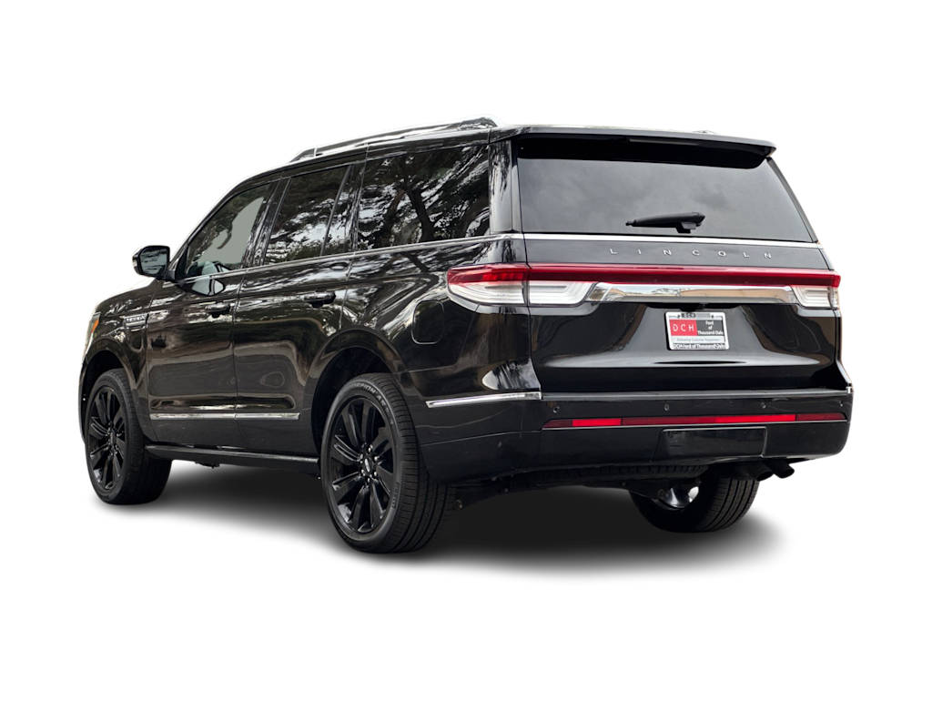 Thumbnail: 2022 Lincoln Navigator - 4