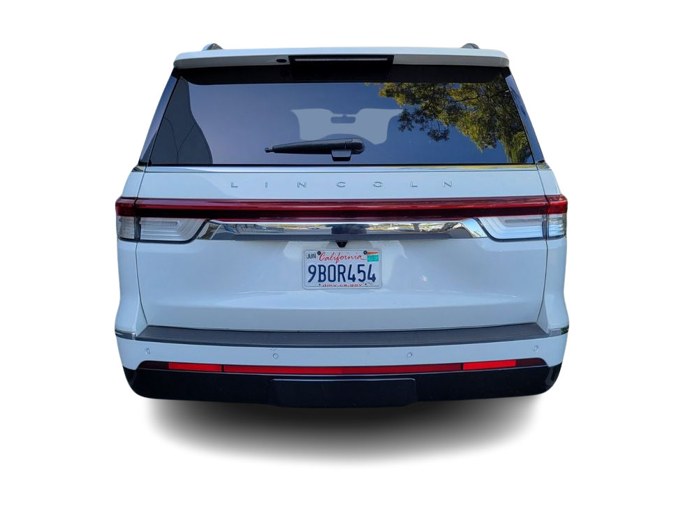 Thumbnail: 2022 Lincoln Navigator L - 4
