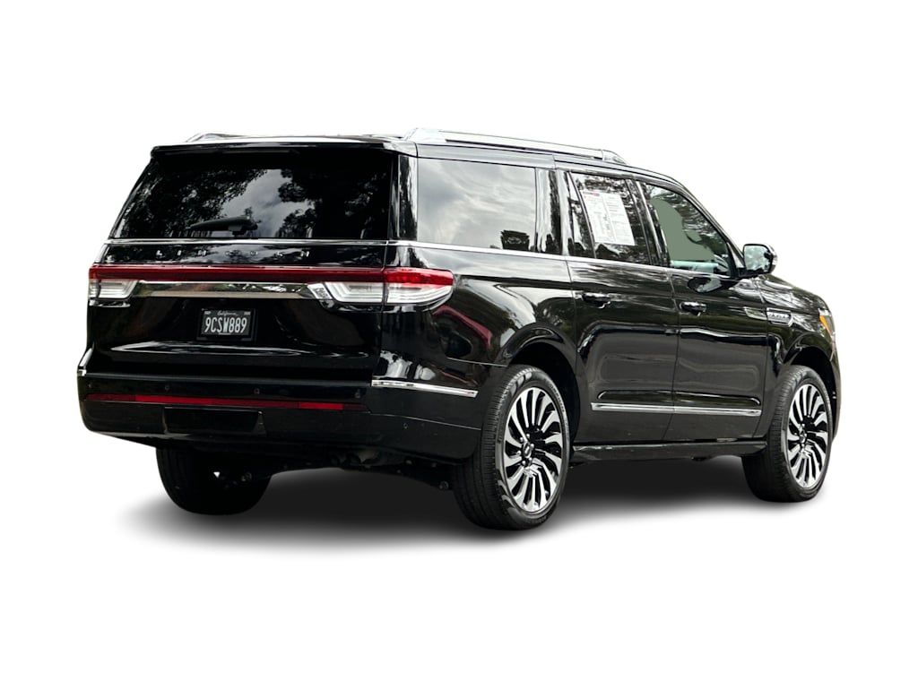 Thumbnail: 2022 Lincoln Navigator L - 15