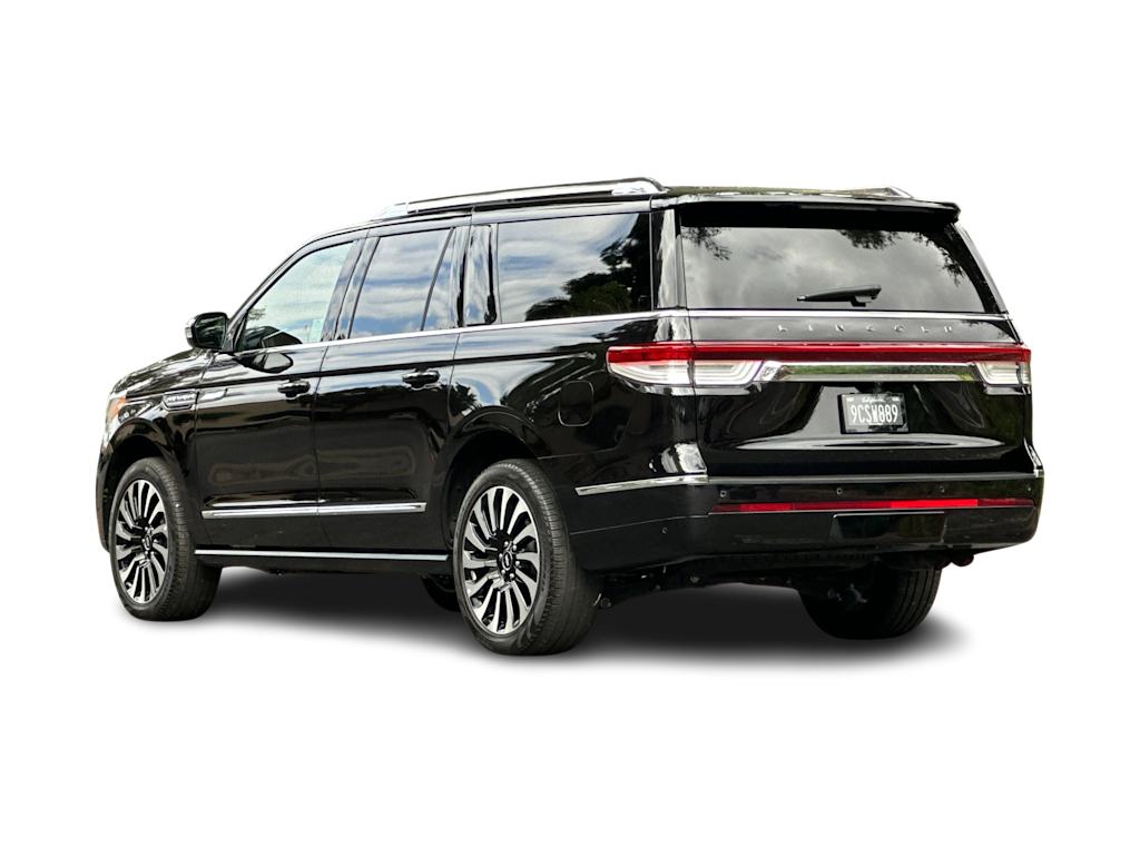 Thumbnail: 2022 Lincoln Navigator L - 4
