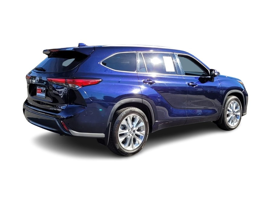 2022 Toyota Highlander Limited 18