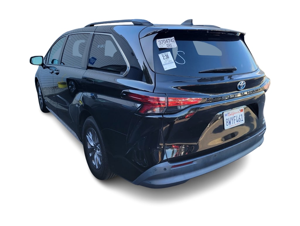 Thumbnail: 2021 Toyota Sienna - 2