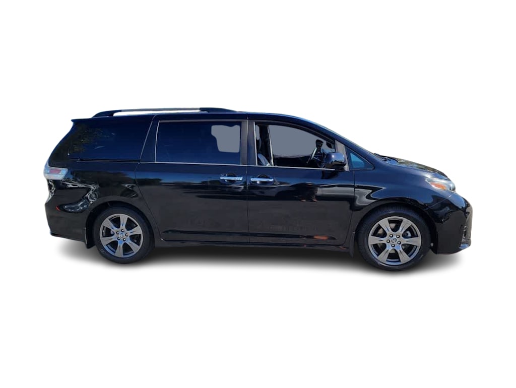 Thumbnail: 2020 Toyota Sienna - 17