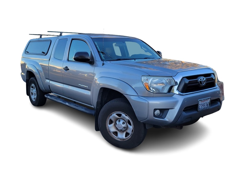 Thumbnail: 2015 Toyota Tacoma - 10