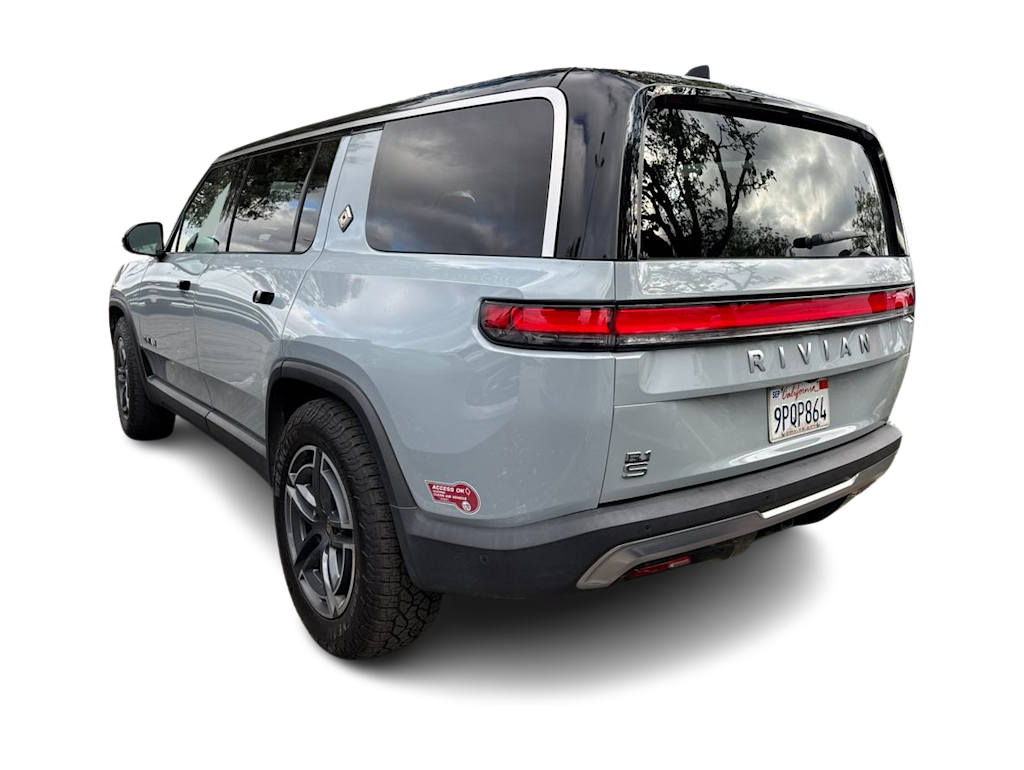 Thumbnail: 2025 Rivian R1S - 3