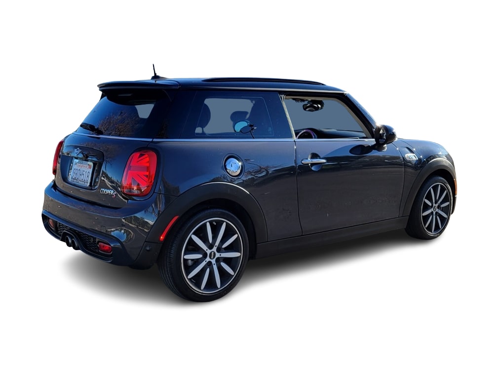Thumbnail: 2019 MINI Cooper - 18