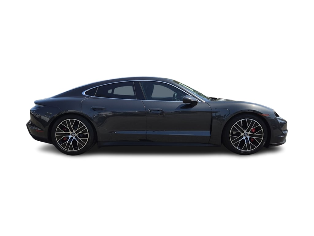 Thumbnail: 2022 Porsche Taycan - 15