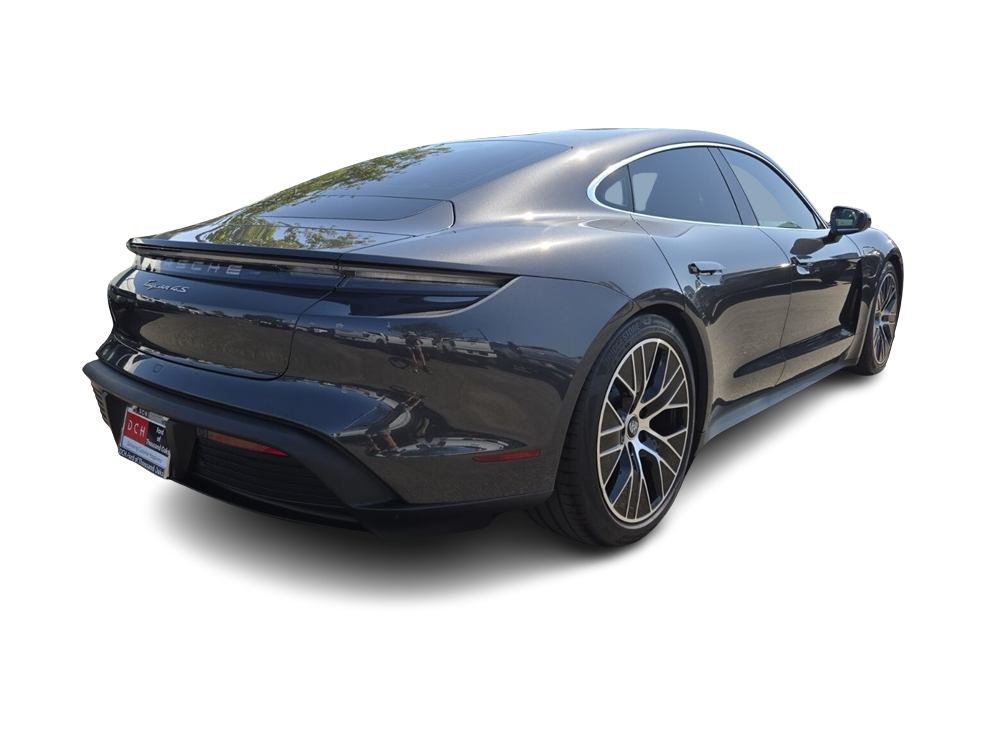 Thumbnail: 2022 Porsche Taycan - 14