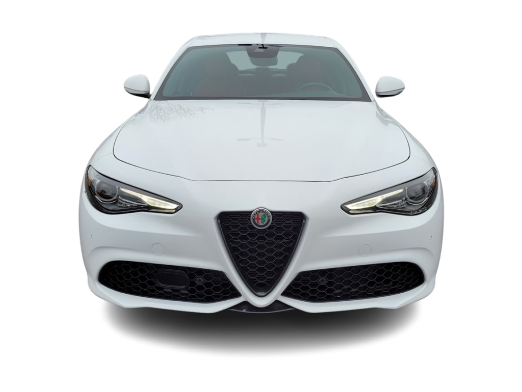 2022 Alfa Romeo Giulia Base 5