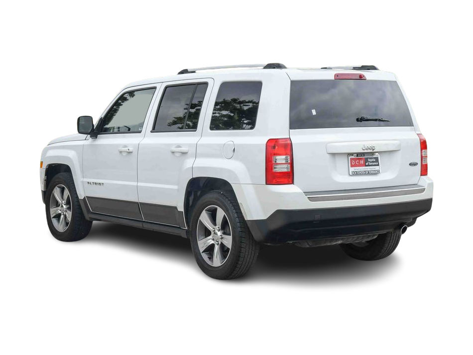 Thumbnail: 2016 Jeep Patriot - 3