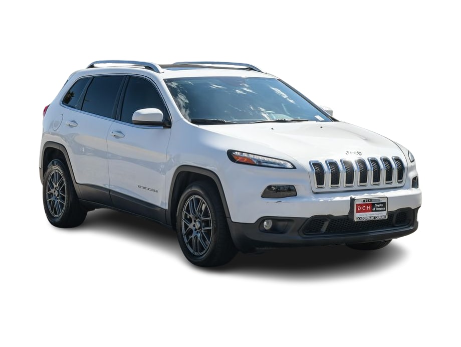 Thumbnail: 2016 Jeep Cherokee - 17