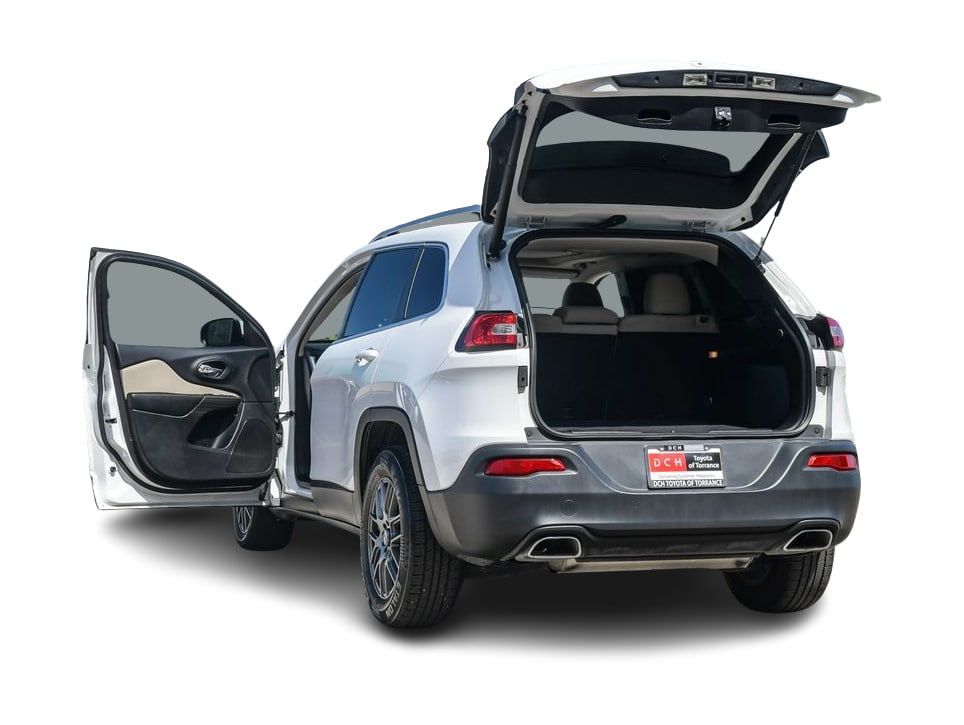Thumbnail: 2016 Jeep Cherokee - 26