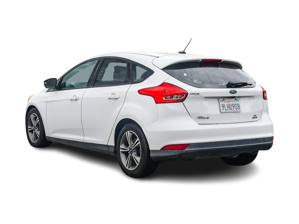 Thumbnail: 2016 Ford Focus - 19