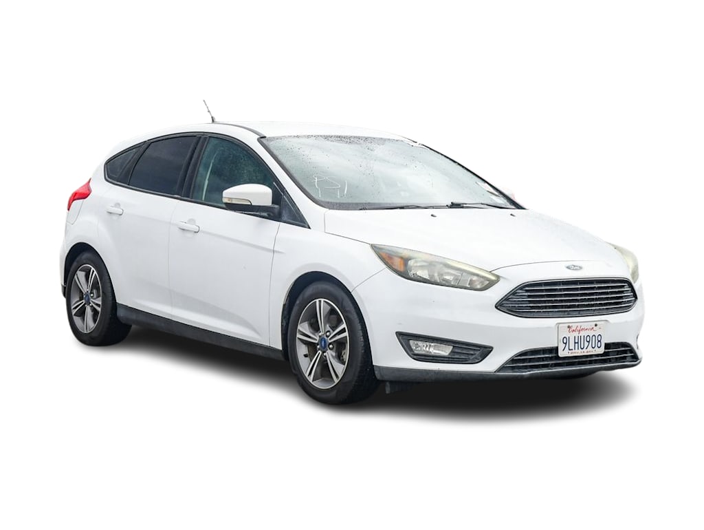Thumbnail: 2016 Ford Focus - 17