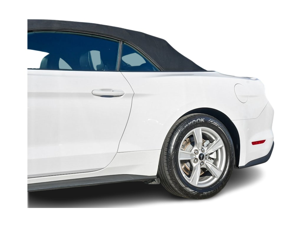 Thumbnail: 2022 Ford Mustang - 24