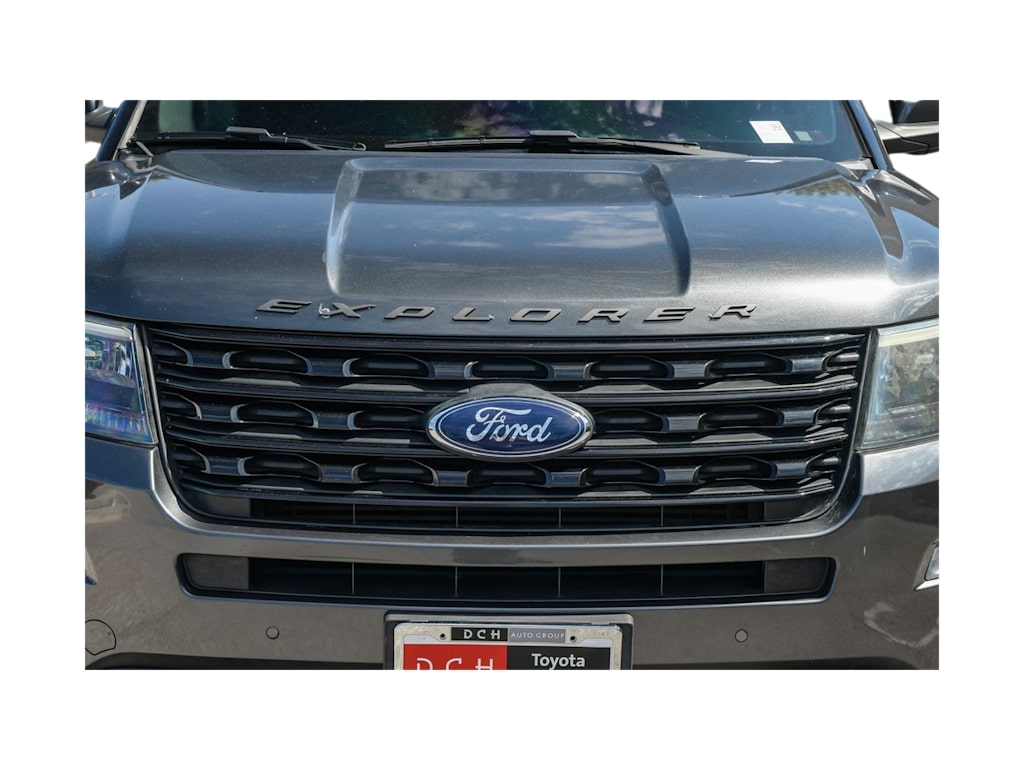 Thumbnail: 2017 Ford Explorer - 16