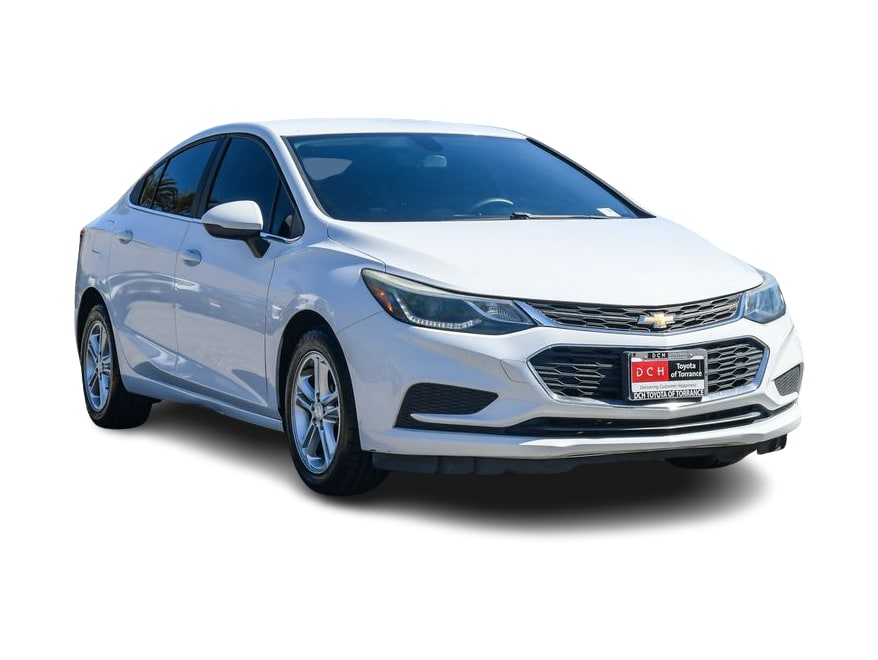 Thumbnail: 2018 Chevrolet Cruze - 15