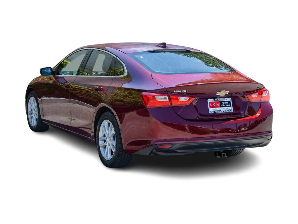 Thumbnail: 2016 Chevrolet Malibu - 3