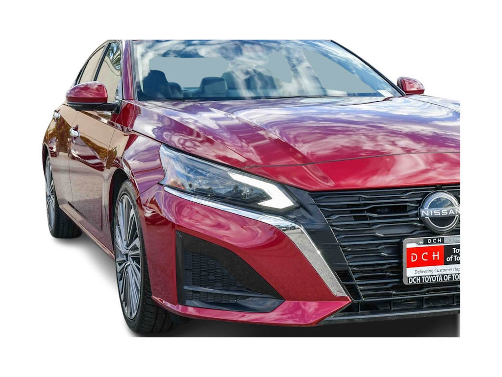 Thumbnail: 2023 Nissan Altima - 15