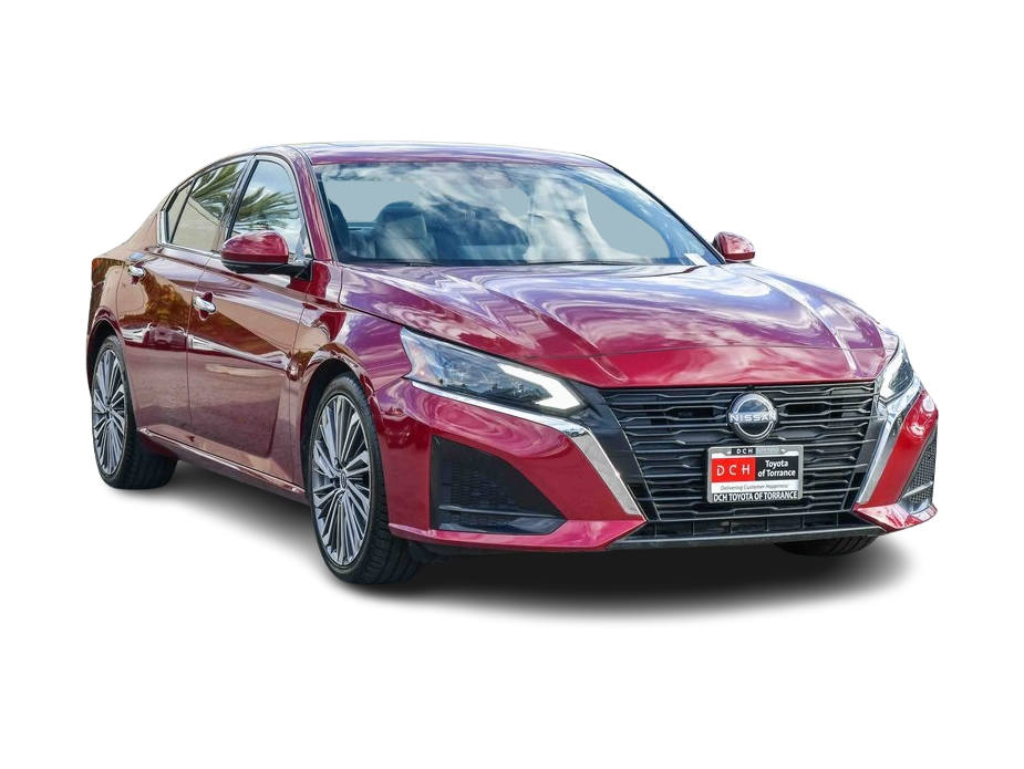 Thumbnail: 2023 Nissan Altima - 14