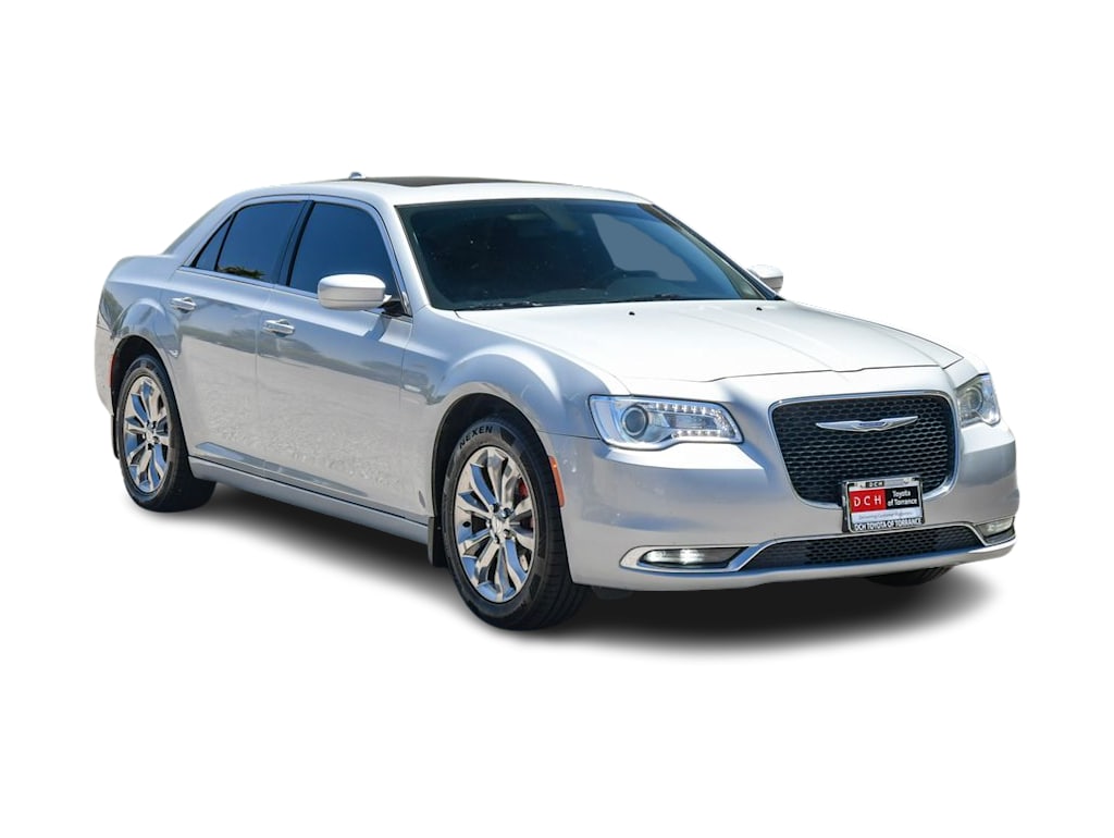 Thumbnail: 2019 Chrysler 300 - 16