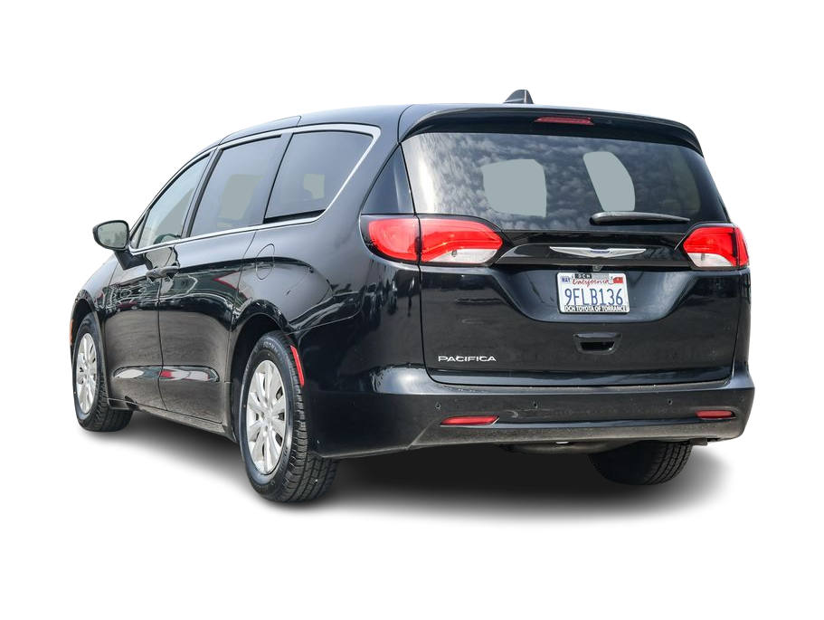 Thumbnail: 2019 Chrysler Pacifica - 21