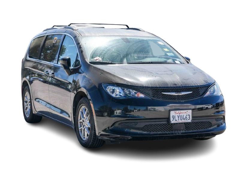 Thumbnail: 2021 Chrysler Voyager - 12