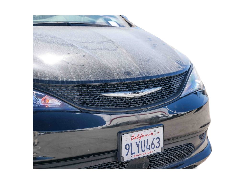 Thumbnail: 2021 Chrysler Voyager - 14