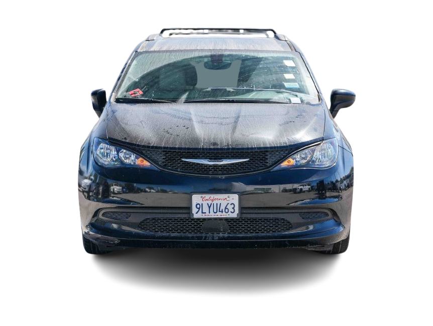 Thumbnail: 2021 Chrysler Voyager - 5